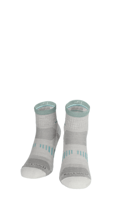 Ascend II Quarter Women Compression Hiking Socks Natural