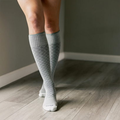 Featherweight Fancy Women Moderate Compression Socks Natural